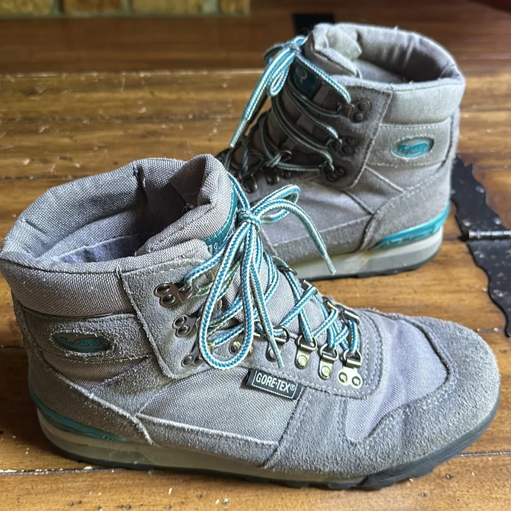 Vintage Vasque hiking boots 10.5 - Picture 2 of 9